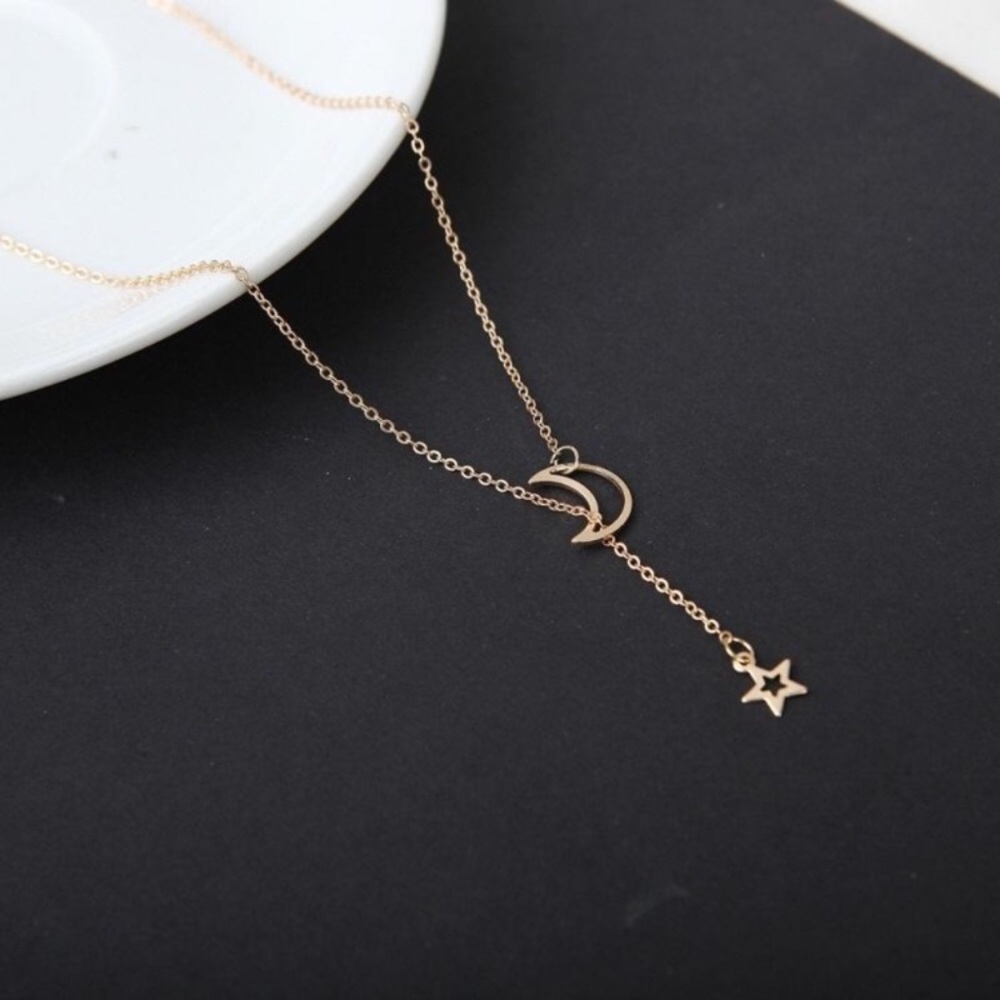 CM SALE❗️Silver or Gold Star & Moon Pendant Choker - Picture 2 of 7